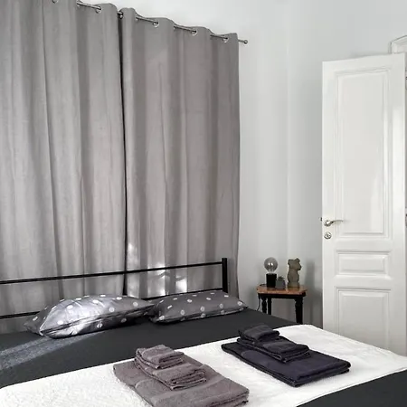 η ελπίδα και η γιάννα ξεκίνησαν ένα χώρο Cute Vólos