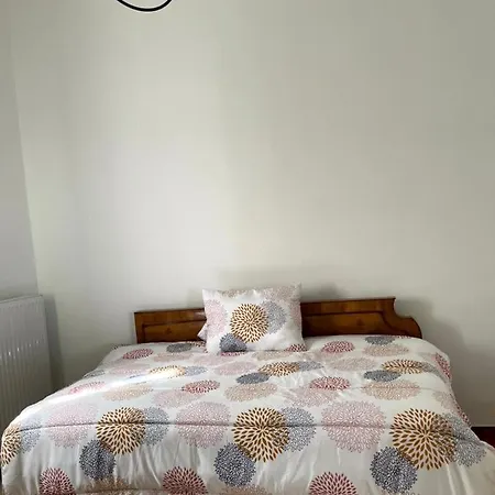 η ελπίδα και η γιάννα ξεκίνησαν ένα χώρο Cute