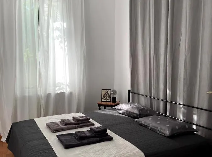 η ελπίδα και η γιάννα ξεκίνησαν ένα χώρο Cute *