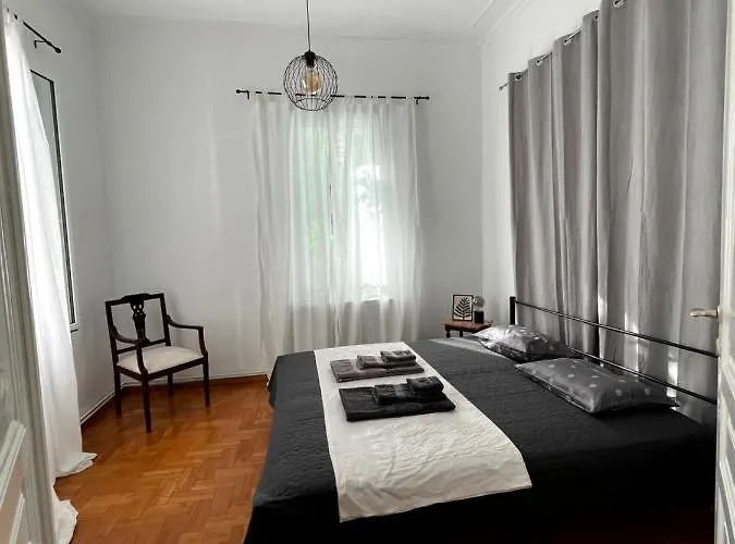 η ελπίδα και η γιάννα ξεκίνησαν ένα χώρο Cute *