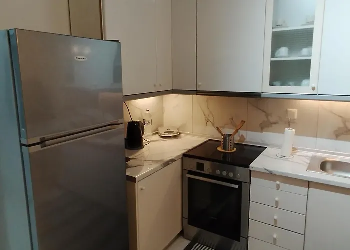 η ελπίδα και η γιάννα ξεκίνησαν ένα χώρο Cute Appartement Vólos