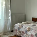 η ελπίδα και η γιάννα ξεκίνησαν ένα χώρο Cute Wolos