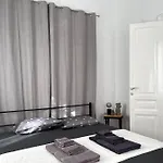 η ελπίδα και η γιάννα ξεκίνησαν ένα χώρο Cute Wolos