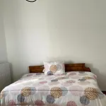 η ελπίδα και η γιάννα ξεκίνησαν ένα χώρο Cute