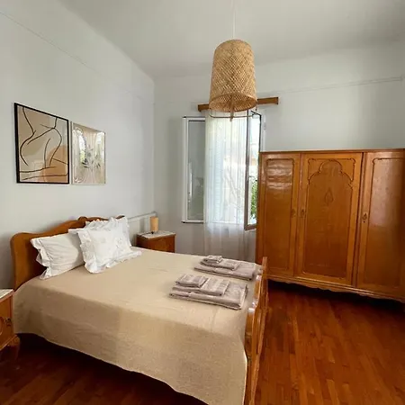 η ελπίδα και η γιάννα ξεκίνησαν ένα χώρο Cute アパート *