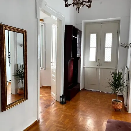 η ελπίδα και η γιάννα ξεκίνησαν ένα χώρο Cute Apartamento