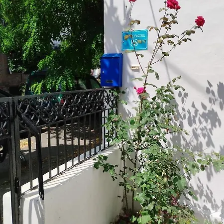 η ελπίδα και η γιάννα ξεκίνησαν ένα χώρο Cute Apartamento *